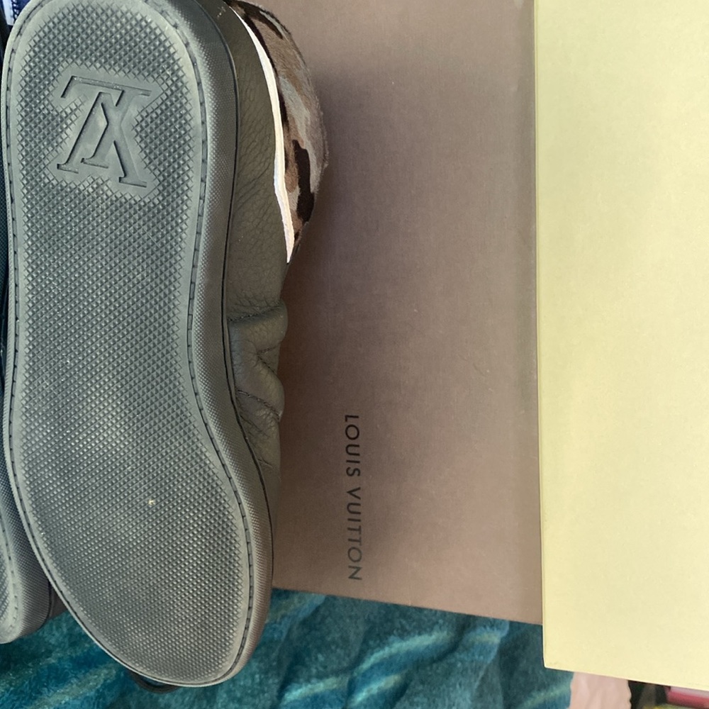 LV Genuine Leather High Top Camo Cowhide - Picture 3 of 4